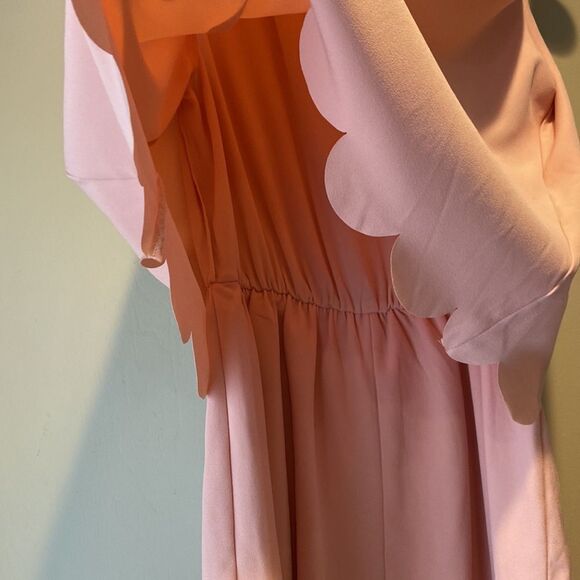 Vanilla Bay Medium Romper Sleeveless Petal Hem Button Clasp Back Slit - Picture 2 of 9